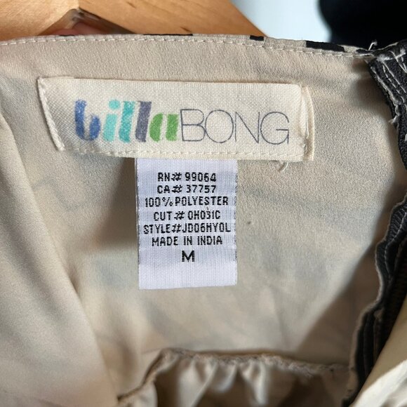 Billabong. Short Dress. Beige with Black Pattern. Size Medium. Womens. - Picture 10 of 11